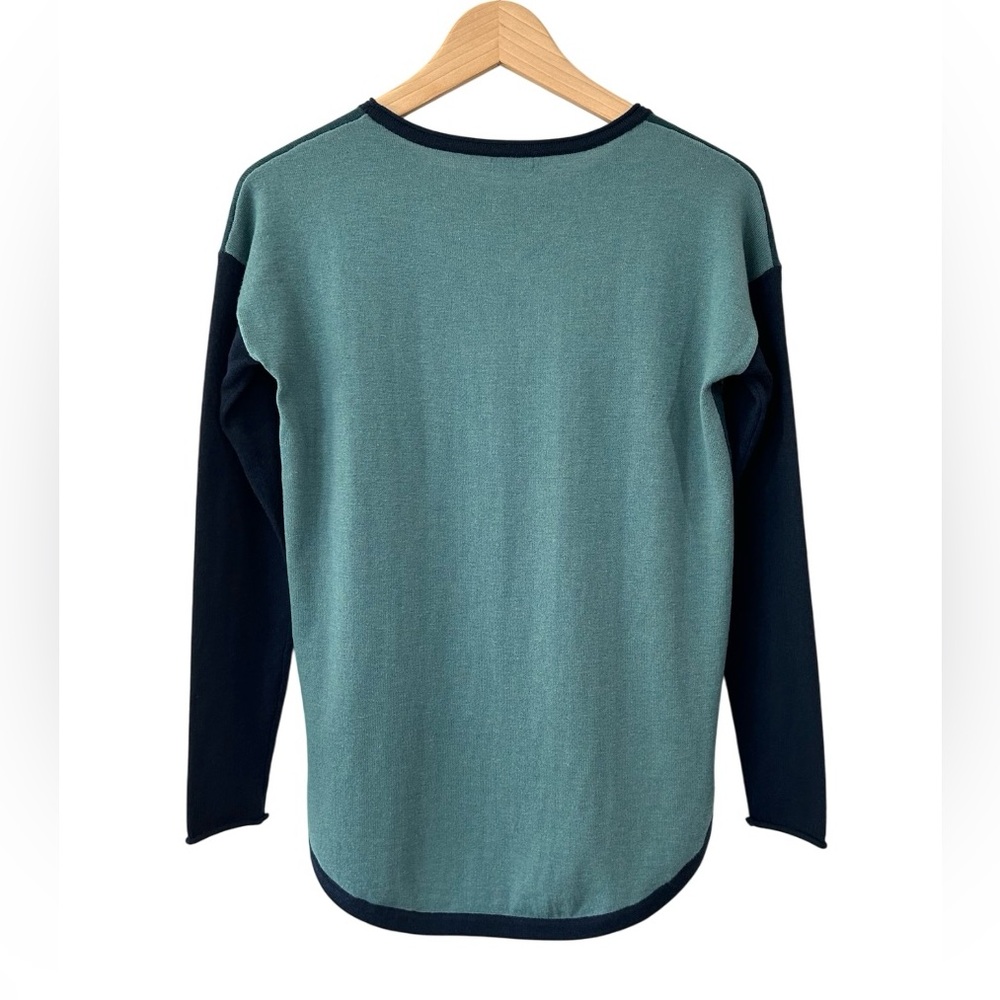 Smartwool women’s Shadow Pine Colorblock crew Sweater XS navy teal merino wool - Picture 2 of 8